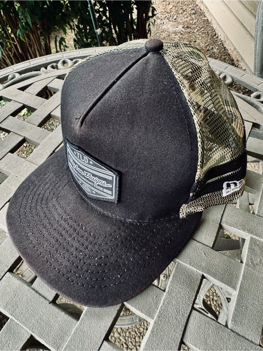 Troy Lee Designs Black and Camo Mesh Trucker Hat~ looks great in person !!!!
